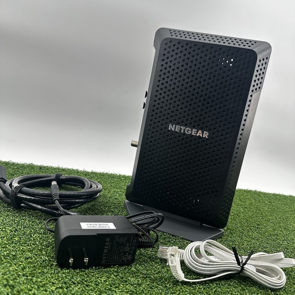 NETGEAR Nighthawk CM1200 DOCSIS 3.1 Cable Modem - Picture 1 of 7